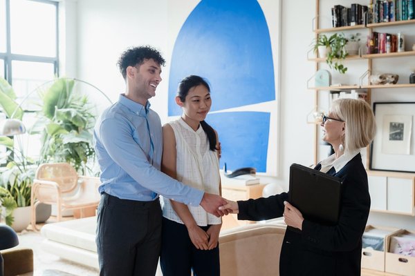 Top idées de cadeaux de noël abordables et uniques pour tous